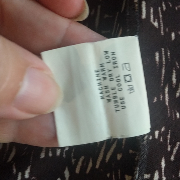 Beautiful dress by Studio🌸🌼🍀 - Picture 12 of 16